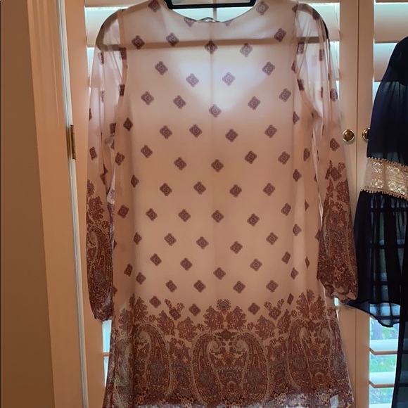 Dress - Picture 2 of 4